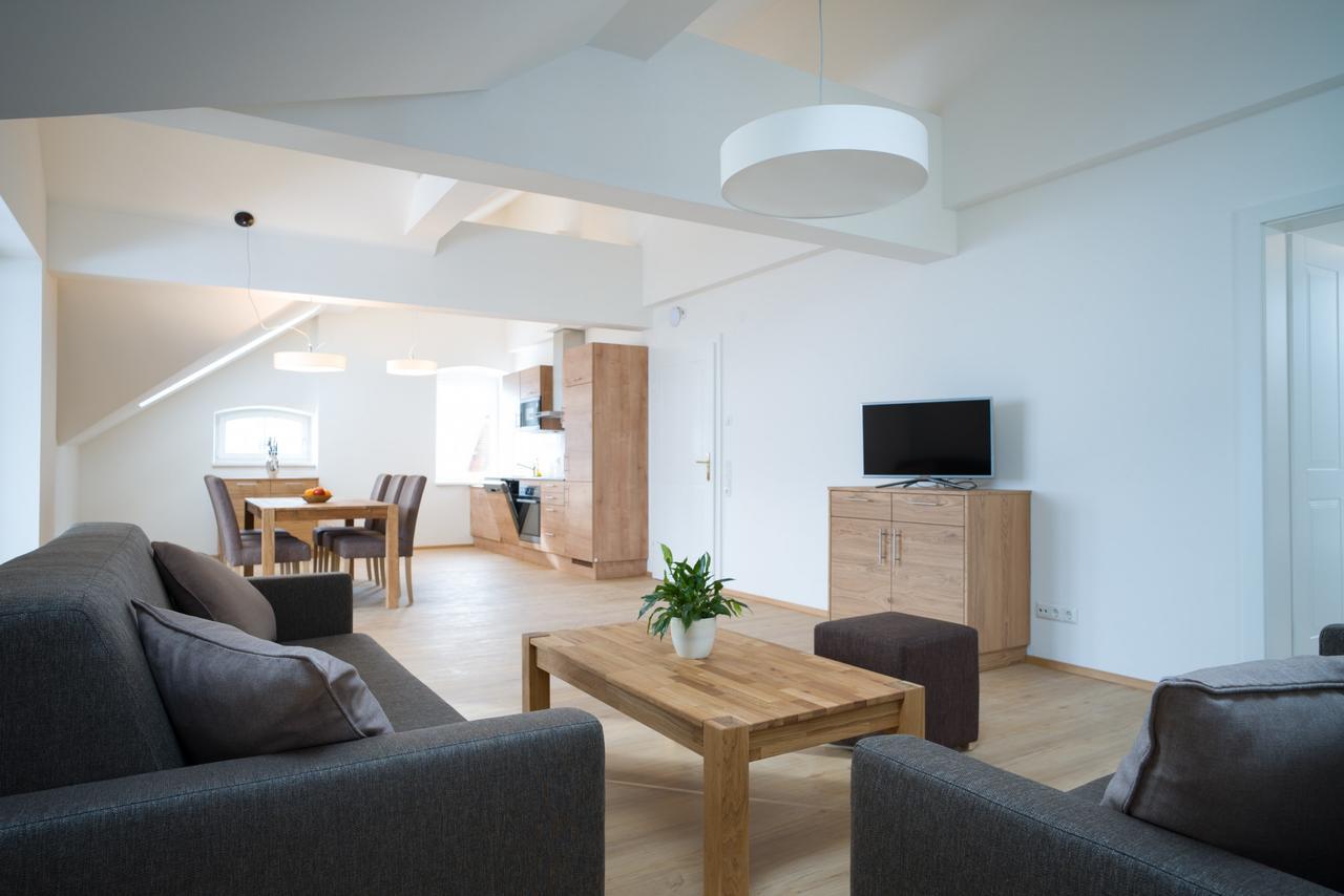 Lake View Suites Villa Julia By We Rent Zell am See Zimmer foto
